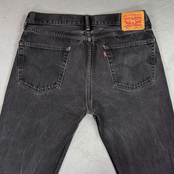 Levi's 505 Straight Leg Faded Black Denim Red Tab Jeans Fit 36 x 31 - Picture 7 of 8